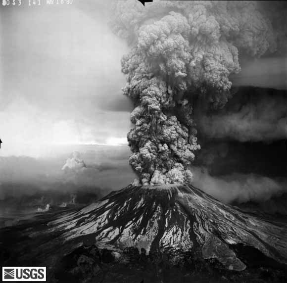 photo of St. Helens erupting