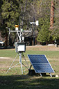 090328-8817_Solar-powered_weather_station