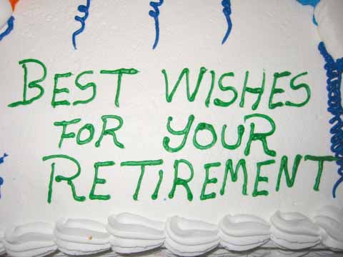 Photo, cake with inscription: Best Wishes for your Retirement.