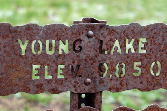 050806-0937_Young_Lakes_sign